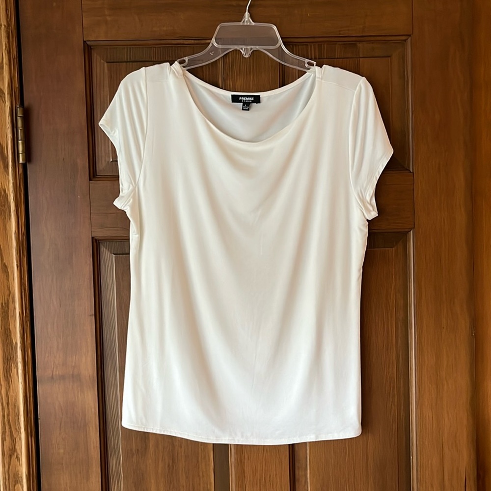 Premise studio dressy T shirt